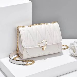 กระเป ๋ าถือโซ ่ ผู ้ หญิง  หรูหรา Soft Smooth หนัง Cross-Bags Exude หรูหราและ Charm สําหรับผู ้ หญิง กระเป๋าสะพาย