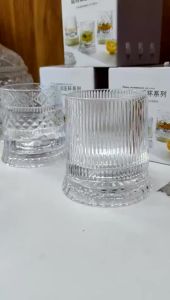 Keep Home Swivel Crystal Wine Glass & Crystal Ball Lid Decanter Glass Base Whiskey Glass Wine Glass