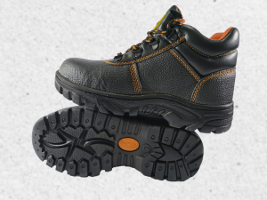 FLYWING FW600Z Mid-Cut Safety Shoes – 100J Steel Toe Rugged Build & Secure Laced Fit for Industrial Use