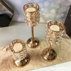 Tempat Lilin Kristal: Aksesoris Dekorasi Ruangan & Centerpieces Decor