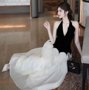 DX_ Đầm tiểu thư mặc Tết  outfit dự tiệc thanh lịch đầm công chúa dáng dài chất Rubi phối Tơ cổ yếm đính bông lớn