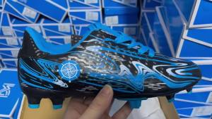 Flat-soled large-size childrens long-studded soccer shoes for boys outdoor training shoes for primary and secondary school students youth sports sneakers