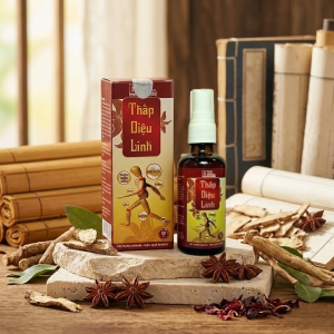 Xịt Xoa Bóp Thấp Diệu Linh 50ml DK Pharma – Xịt Massage Vai Gáy Lưng Tay Chân Tiện Dùng Hằng Ngày