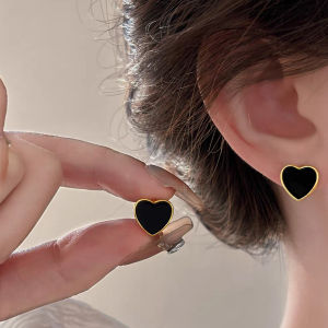 Fashionable Ring Gift 红色爱心耳环小巧简约耳钉 新款爆款秋冬高级感适合过年耳饰女