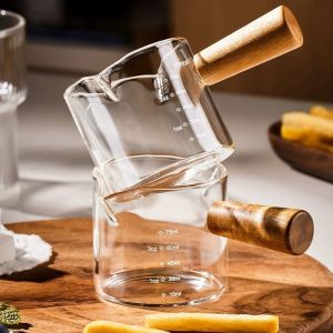 BAGUO(霸果) ใสสะอาด ถ้วยตวงสองหัว ปากรูปตัววี 75มล. ถ้วยแก้วเอสเปรสโซ ทนทานต่อการใช้งาน แก้วบอโรซิลิเกตทรงสูง แก้วใส่นมแบบเหยือกสามชั้น นมสำหรับนม