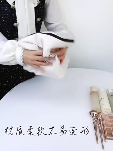 Aesthetic Camellia Flower Makeup Pouch for Office and Travel Womens Quilted Large Capacity Toiletry Cosmetic Clutch Bag