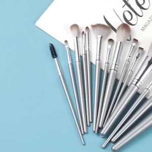 14pcs Sets of Makeup Brushes Full Set of Brush Powder Powder Brush Foundation Brush Portable Silver