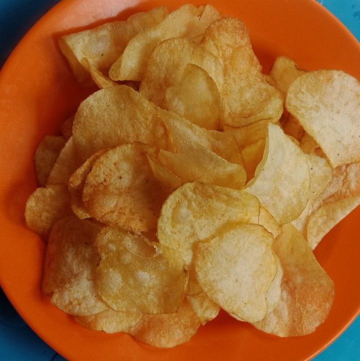 keripik kentang 100 gr criping kentang tipis potato chips camilan spesial jajanan snack