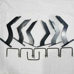 Breket dan Baut Footstep Injakan Samping Model Bintik Mobil Toyota Kijang 1995