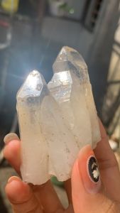 Trụ đá thạch anh Lemurian tự nhiên năng lượng vũ trụ nhiều mẫu