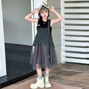 ชุดเซ็ต งานเอี๋ยมกระโปรง มาพร้อมกับเสื้อแขนกุ๊ดสีดำ แฟชั่นเด็กฤดูร้อน สไตล์เกาหลี ได้ลุคเท่ๆ ชิคๆ ใส่ไปชิลๆ