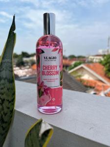 Vlagio Parfum Cewek Parfum Tahan Lama 24 jam 110ml