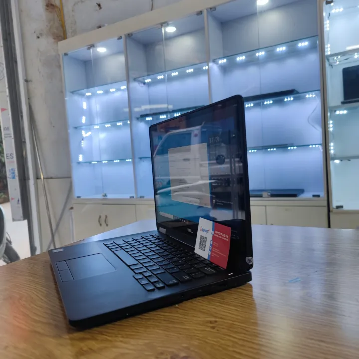 Dell%20latitude%20E7270%09Core%20i5-6300u,%20ram%208GB,%20ssd%20256GB,%20m%C3%A0n%2012.5",%20Full%20HD,%20c%E1%BA%A3m%20%E1%BB%A9ng%20M%C3%A0u%20%C4%90en%20-%20Image%207