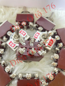 COMBO 20 công tắc gạt chế còi đèn ô tô. Công tắc nâu gạt 6 chân loại 1