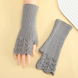 MAREING Hollow Out Knitted Gloves Half Finger Vintage Winter Wool Gloves All-Match Warm Crochet Flower Mittens Girls