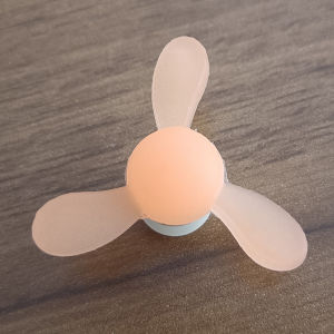 Jibbitz charm chong chóng dạ quang phụ kiện trang trí sticker gắn dép cross crosc cá sấu 4 màu Mayto JB-39