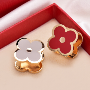 High Quality Double Sided Clover Silk Scarf Button Alloy Ring Clothing Accessories