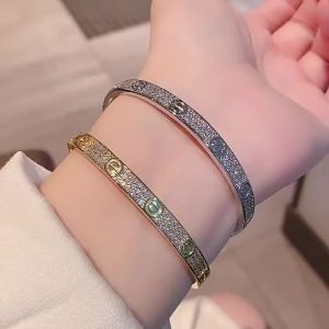 Three-row zirconia bracelet with a starry design high-end and light luxury gold-plated copper jewelry for women vintage and versatile niche style