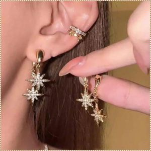 Khuyên tai đinh tán sang trọng có thể đeo hai mặt với thiết kế ngôi sao khảm nhỏ