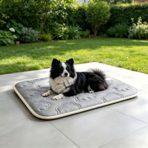 GJURD Soft Dog Cooling Mat Non-Slip Folding Pet Ice Pads Dog Bed Mat Breathable Dog Cooling Pad Kennel