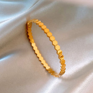 Yukis Gold Color Cuff Bangles Bracelets for Women Stainless Steel High Quality Gold Plated Charm Women Bangle For Woman Fashion Jewelry Gift