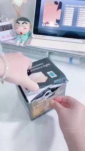 Đèn chiếu sóng nước 16 màu điều khiển từ xa trang trí decor phòng ngủ đèn ngủ làm quà sinh nhật lưu niệm
