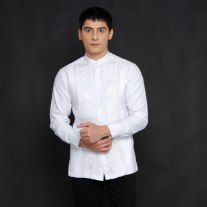 Casella Baju Koko Putih Pria Lengan Panjang Pleats Embroidery