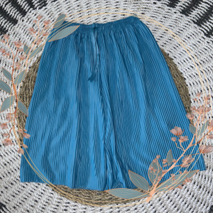 CELANA KULOT LIDI PLISKET PENDEK 7/8 TALI / KULOT LIDI PENDEK 7/8 MINIMALIS / CELANA KULOT LIDI PENDEK KEKINIAN / KULOT LIDI PENDEK PLISKET PREMIUM / KULOT LIDI PENDEK 7/8 VARIASI TALI / CELANA KULOT LIDI PENDEK 7/8 BUAT SANTAI / KULOT LIDI PENDEK HARIAN!