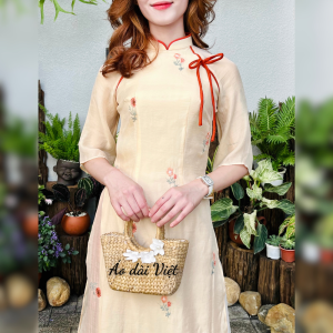 Áo Dài Việt Phong Cách Thổ Cẩm 4 Tà Tơ Thêu Hoa Sang Trọng