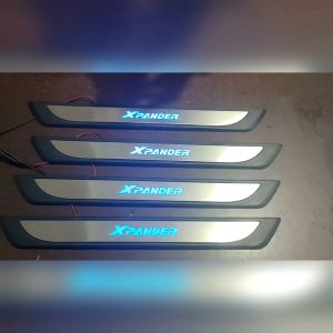 Sillplate Samping Injakan Pintu Samping LED Mobil Mitsubishi Xpander Impor