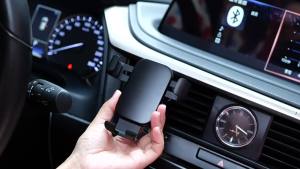 AE Aluminum alloy car phone holder with gravity sensor for large screens innovative air vent mount silent car navigation support stand