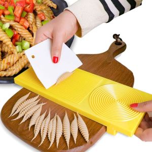 Bộ 3 Khuôn Làm Mì Ý Thớt Làm Con Nui macaroni Tiện Dụng Cho Nhà Bếp PVN6116
