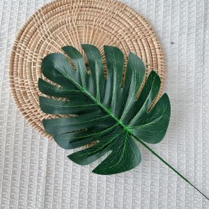 [พร้อมส่งจากไทย] ใบมอนสเตอร่า ใบสน ใบไม้ปลอม พร็อพถ่ายรูปสินค้า ตกแต่งบ้าน โต๊ะอาหาร สไตล์มินิมอล