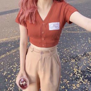 Áo Croptop Tay Ngắn Baby Thêu Logo Xinh M16 / Áo Thun Nữ Tay Ngắn Đính Nút