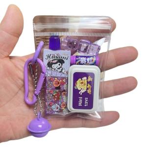 Trọng lượng nhẹ nhựa Keychain quyến rũ với ngẫu nhiên theo chủ đề thiết kế ba lô dễ thương phụ kiện quà tặng cho mọi lứa tuổi