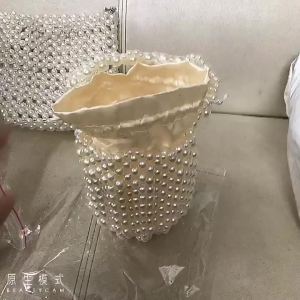 2022 Popular Pearl Bucket Handbag Hand-woven Womens Pearl Evening Clutch Bag Bridal Bag for Proms