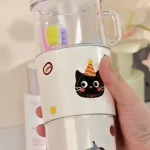 ลายแมวน่ารัก แก้วใส่แปรง 3 ใน 1 มัลติฟังก์ชั่น ที่ใส่ยาสีฟัน  กันน้ำหยด สำหรับเดินทาง ATTCH