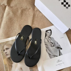 [Free Shipping] Fashionable Flat-Soled Non-Slip Flip-Flop Beach Sandals For Outdoor Wear 2026 Summer New Flip-Flop Sandals For Women