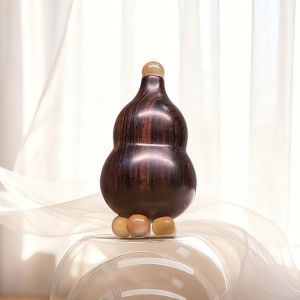 FIRST SONG Gourd Shape Sandalwood Lotus Seedpod Massager Five Beads Design Reduce Puffiness Eye Massage Stick Comfortable Traditional Guasha Face Massager Tool Head Relaxation
