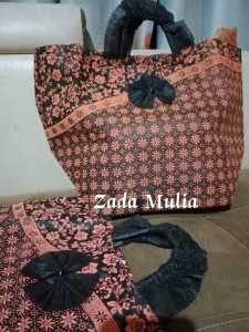 12 pcs Tas hajatan sahrini batik ukuran 22x22x29cm spunbond tebal Sedang # Goodie bag tasyakuran