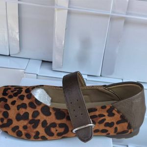 Free Shipping Retro WomenS Shallow-Toe Flats Autumn Collection Mango-Colored Single-Strap Ballet Flats