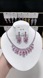 Fashionable and trendy zircon luxury necklace and earring set A dreamy and sophisticated versatile dress necklace