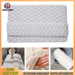 Winnereco Absorbent Non Slip Bathroom Mat Soft Comfortable Bath Mat for Home and Hotel Use in Blue and White