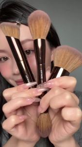 MAANGE 7pcs Makeup Brush Set Double Sided Kabuki Makeup Brushes Contour Brush for Foundation Liquid Powder Concealer Cream Cosmetics Bronzer Blending Blush Buffing Makeup Tools (Black)