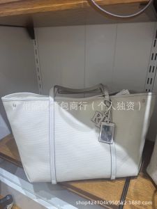 Túi tote vải canvas xách tay mẫu mới cao cấp phong cách casual dễ phối đồ dung tích lớn dùng đi làm túi mẹ bỉm sữa túi nữ cá tính.