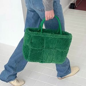 Korean Dongdaemun lamb wool green woven tote bag a fashionable and unique plush handbag for women