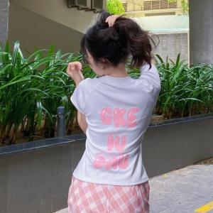 Áo thun nữ ôm body áo baby tee in chữ GKE IU DAU áo phông chất liệu thun cotton freesize co giãn tốt - Alice Store