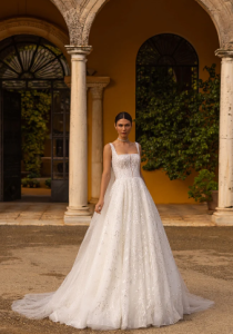 A-line wedding dress Oregano Transformer wedding dress Detachable train wedding dress Square-neck wedding dressSleeveless wedding dress