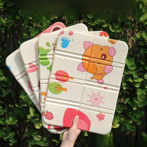 Moisture-Proof Folding Foldable Sit Waterproof Seat Cushion Mat for Park Picnic for Hiking Tourism