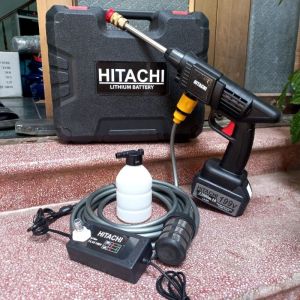 máy rửa xe chạy pin hitachi 199v